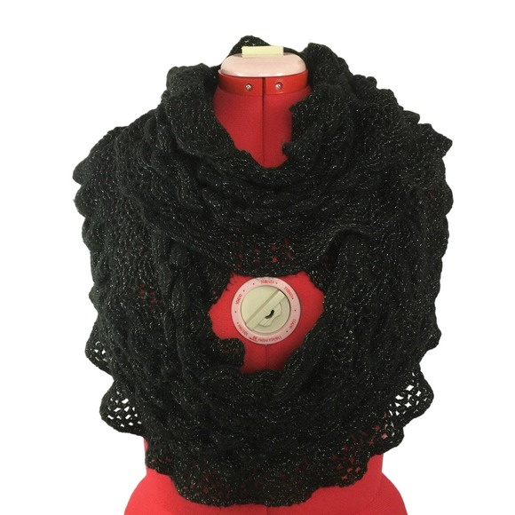Ruffle Edge Black Soft Silver Metallic Thread Cable Knit Infinity Loop Scarf - Picture 1 of 10